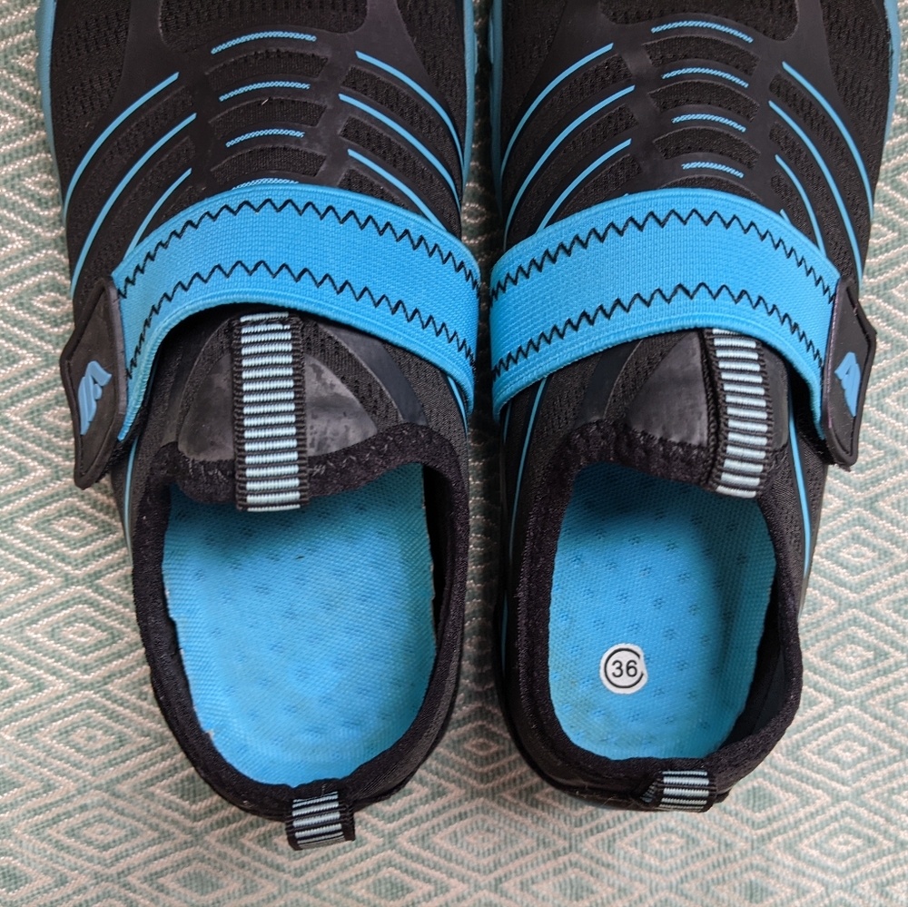 Water Shoes - Picture 5 of 8